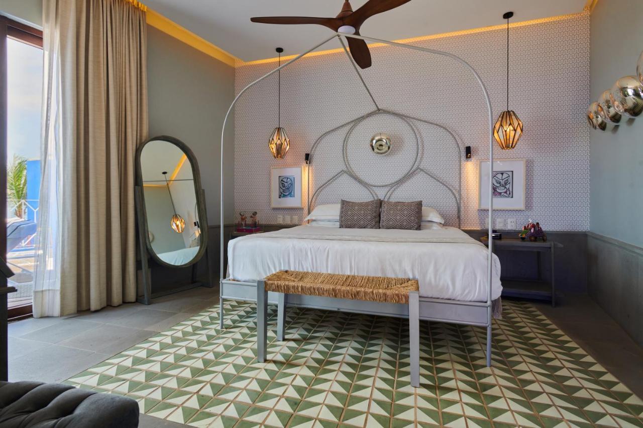Hotel Luxury Patio Azul (Adults Only) Пуэрто-Вальярта Экстерьер фото A bedroom at the hotel